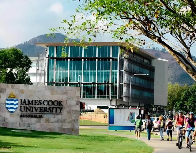 詹姆斯库克大学